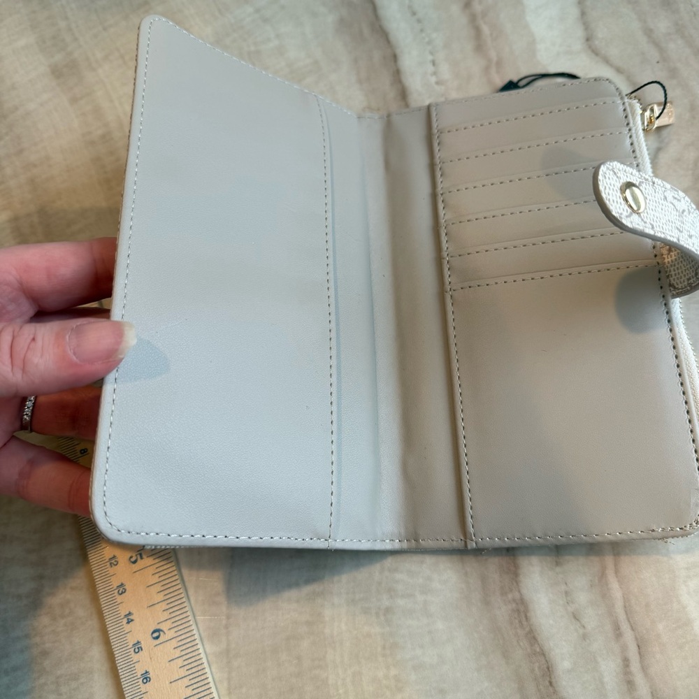 Nanette Lepore Cream Patterned Wallet - Picture 6 of 9